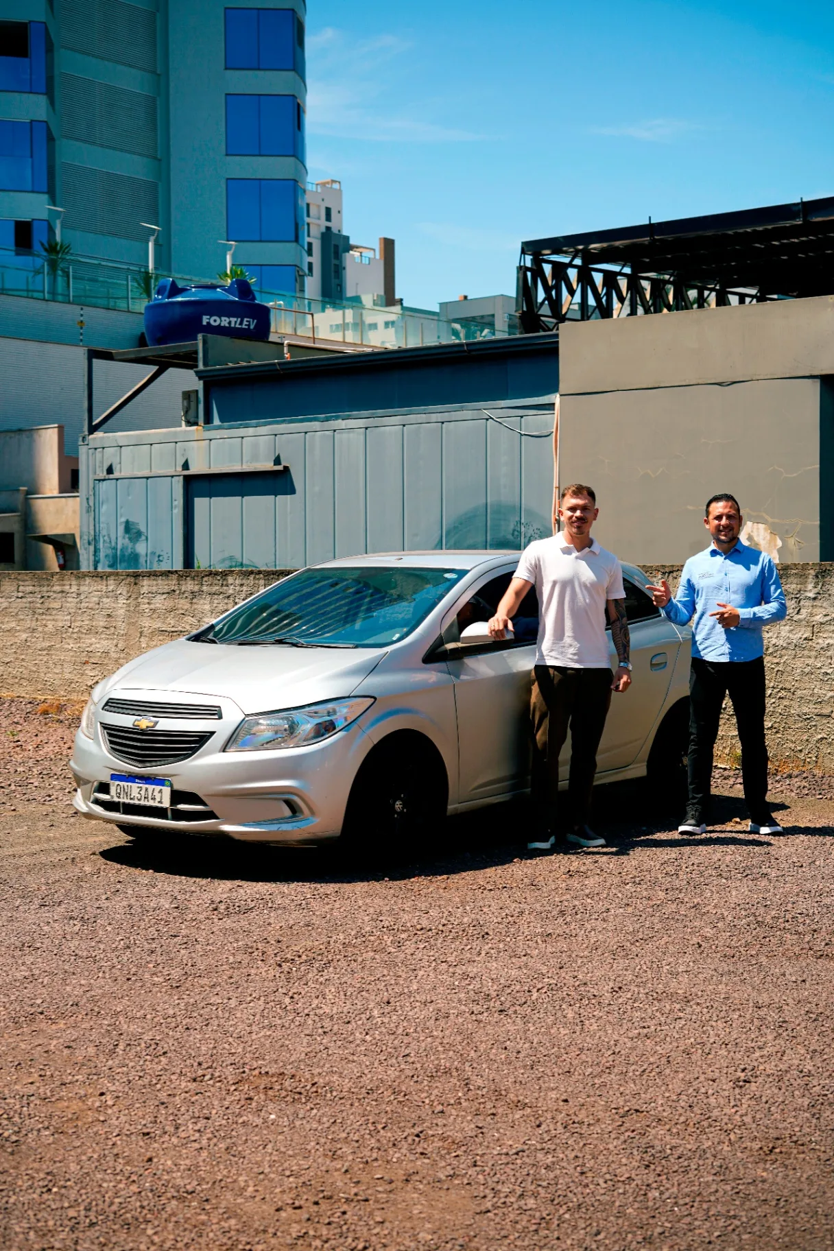 Cliente contemplado com automóvel