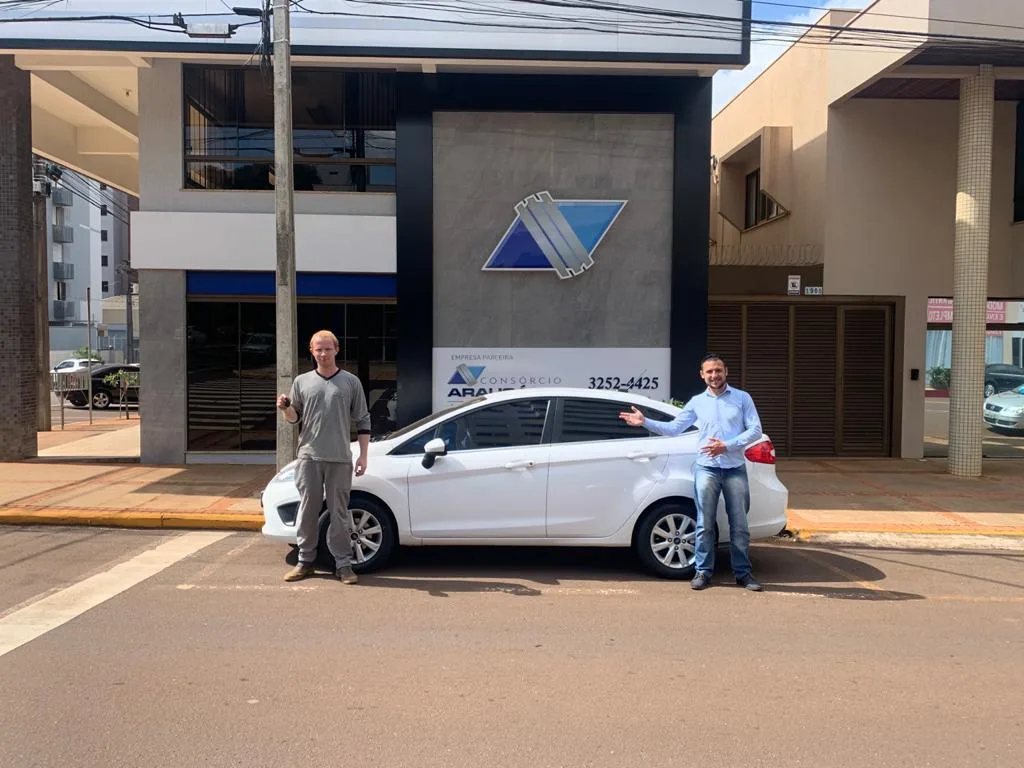 Cliente contemplado com Ford Fiesta sedan
