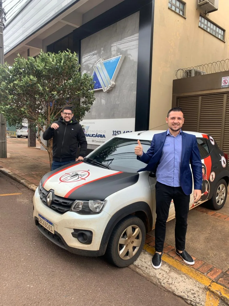 Cliente contemplado com Renault Kwid